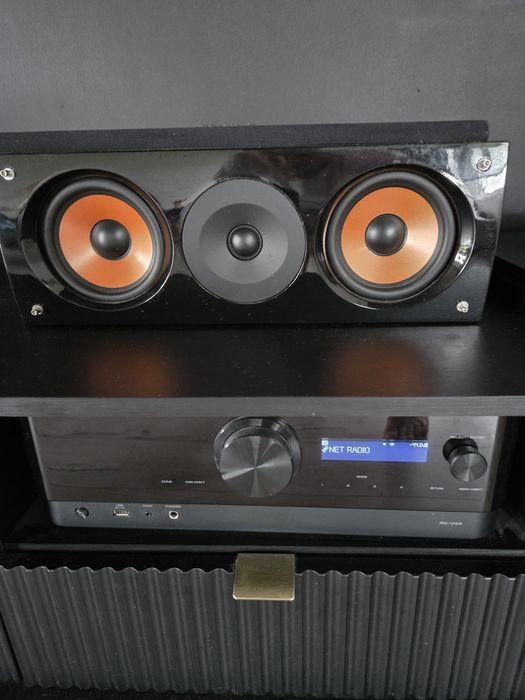 Amplituner Yamaha Rx-v4a