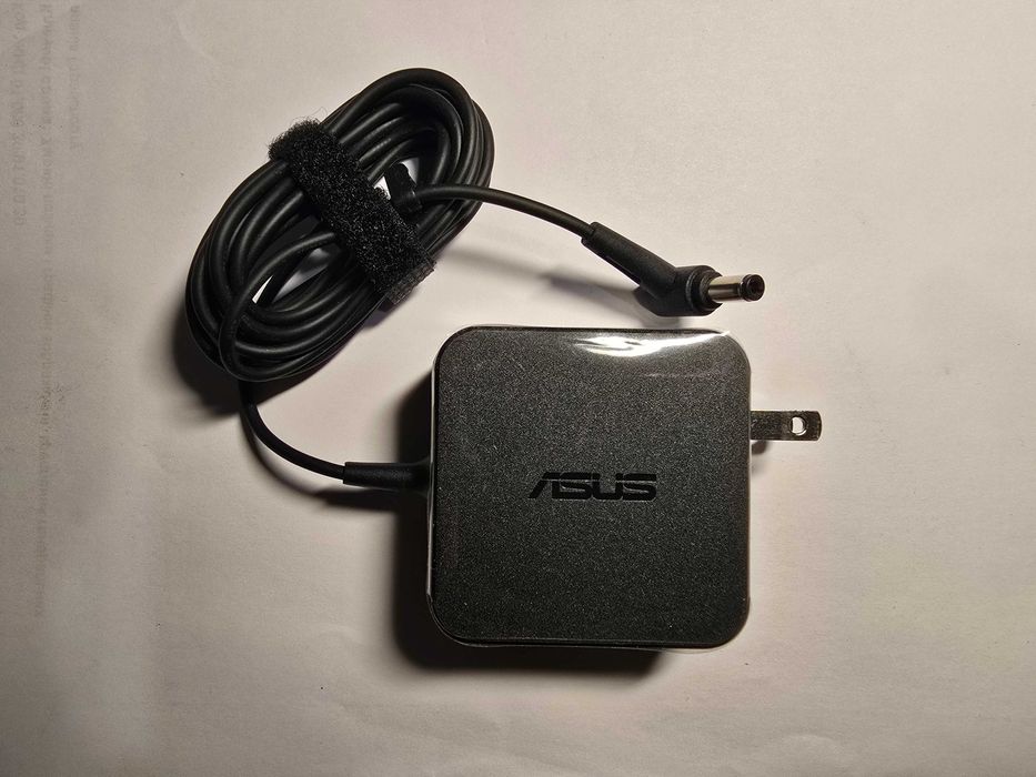 Оригінальний блок живлення ASUS 19V 2.37A