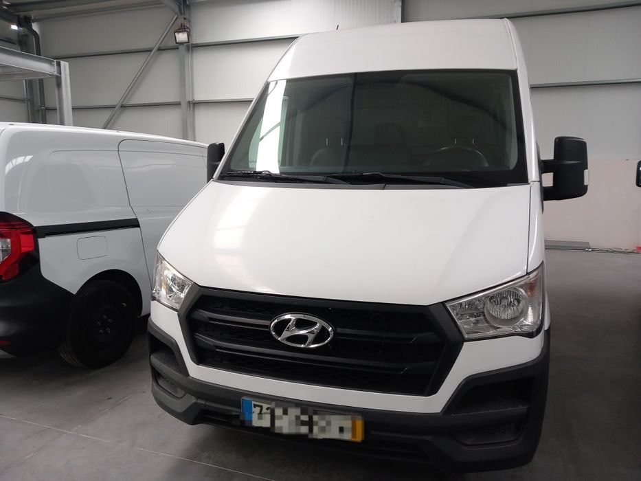 Hyundai H350 teto alto com refrigeraçao