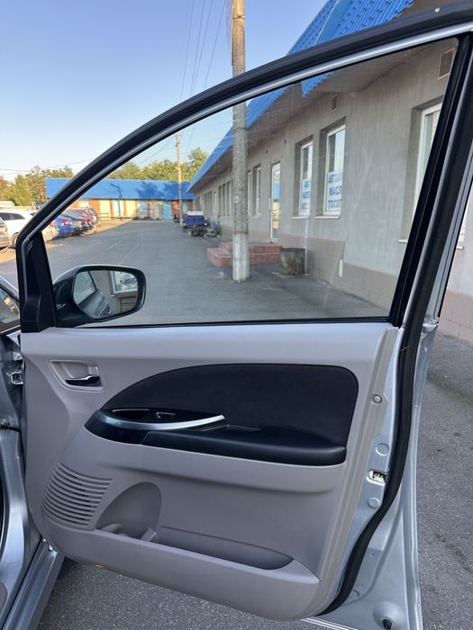 Mitsubishi Grandis 2005 рік Автомат