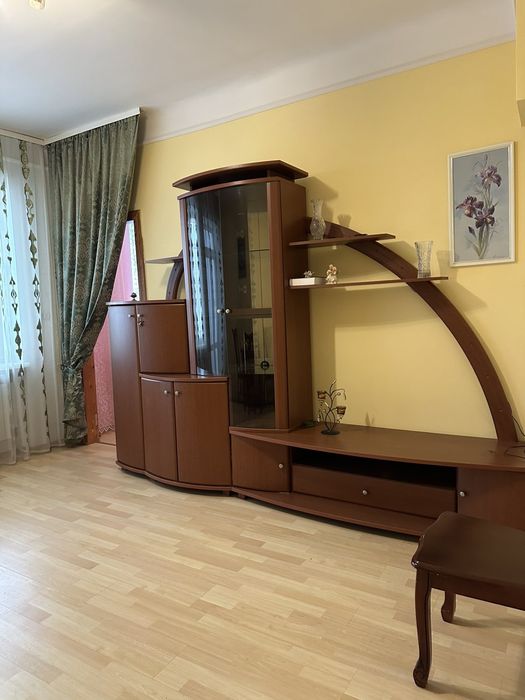 Продам 2 кімнатну квартиру з ремонтом  та меблями!