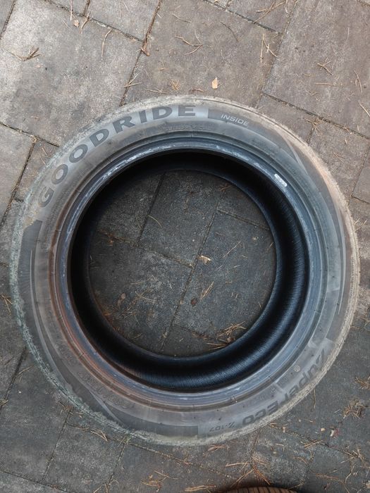 Komplet opon letnich 245/45/17