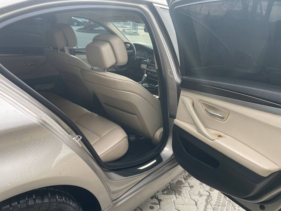 Продам bmw 5 f10 2.0 бензин 245кс
