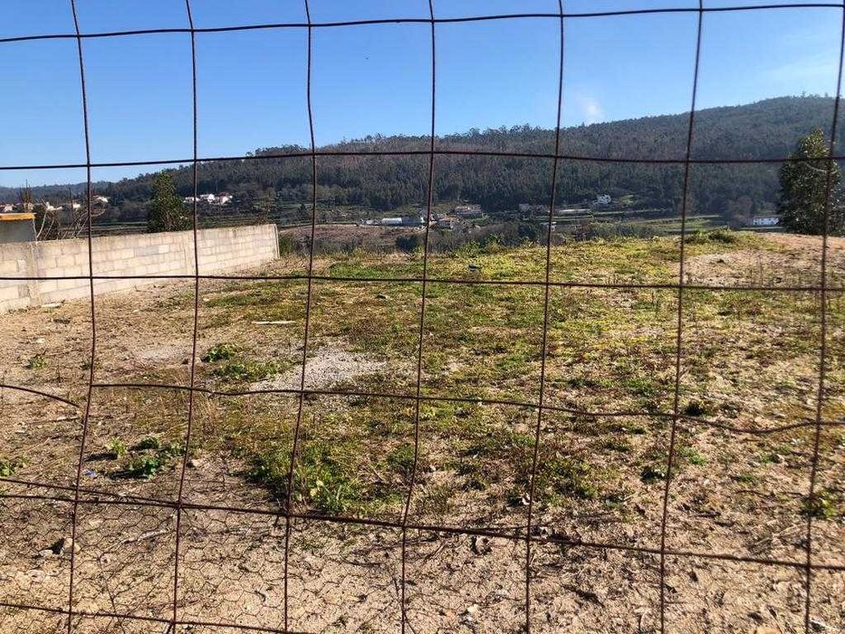 Penafiel-Terreno para construção com 5712m2 próximo parque cidade