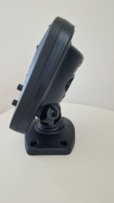 FURUNO fish finder fcv-588