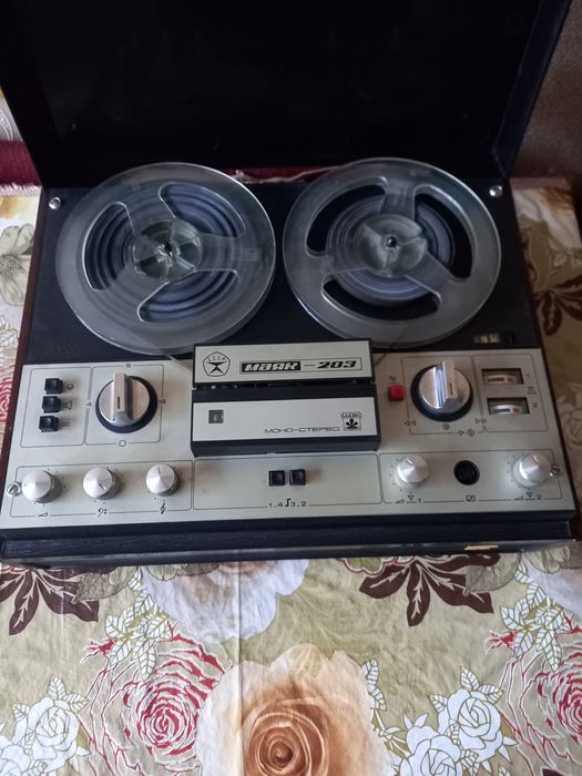 Магнітофон бобінний, самовивіз