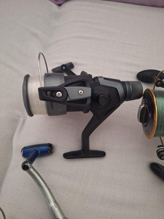6 carretos de pesca, 4 de surfcasting e 2 de spinning ou boia.