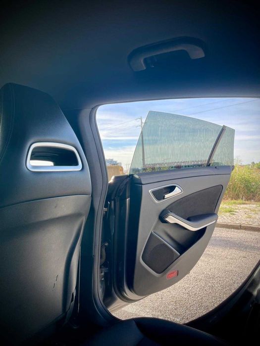 Mercedes-Benz CLA 200d Shooting Brake Edition | Nacional | Único dono | 145.000 km