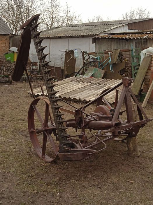 Кінна косарка навісна