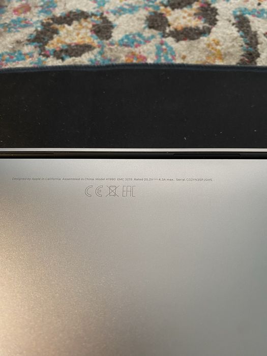 MacBook Pro 15" 2018 | A1990 / i9 / 32 GB RAM / 512 GB SSD | Stan bdb