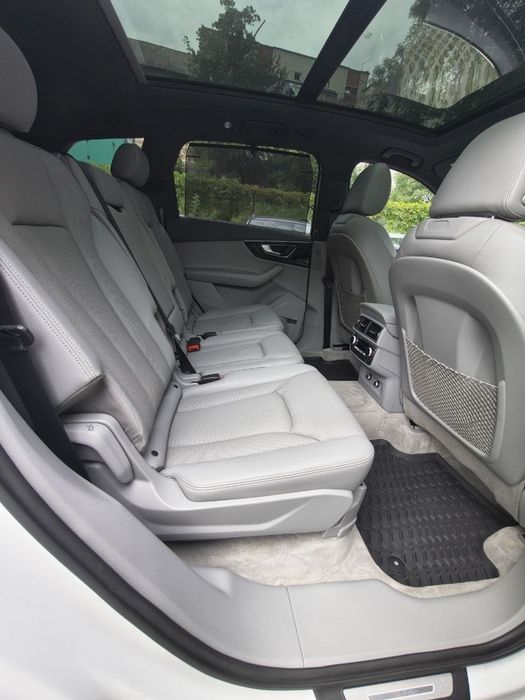 Audi Q7 2019 VIN WA1VAAF71KD034046 фото оголошення 17 з 24