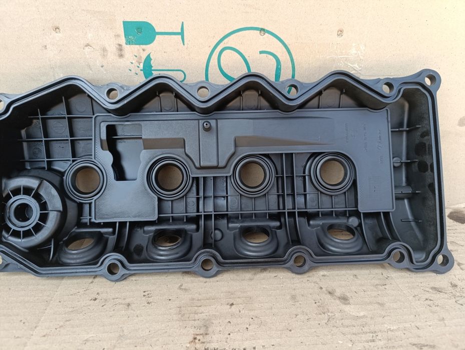 Кришка клапанів 2.2 Nissan X-trail Almera Primera альмера прімера