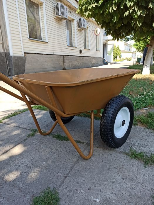 Тачка строительная