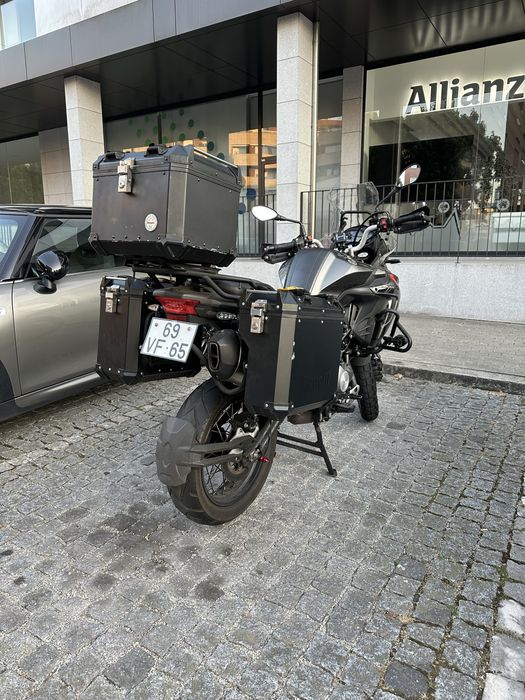 Benelli trk 502x como nova e 2 escapes