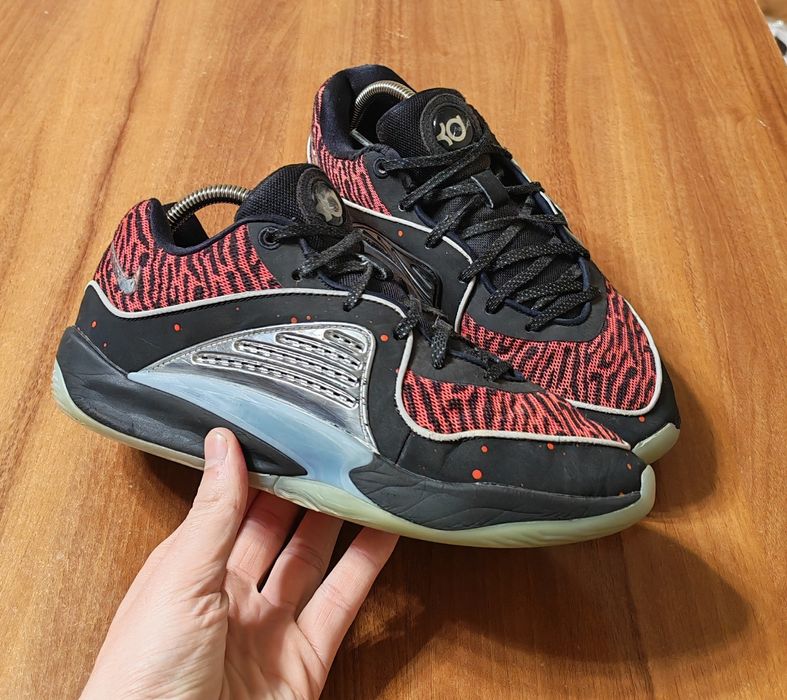 Кросівки спортивні баскетбольні Nike KD 16 41 розмір