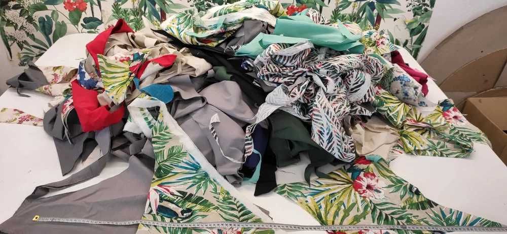 Ścinki kawałki tkanin poliestrowych (mix bawełna, welur) - 12kg!!