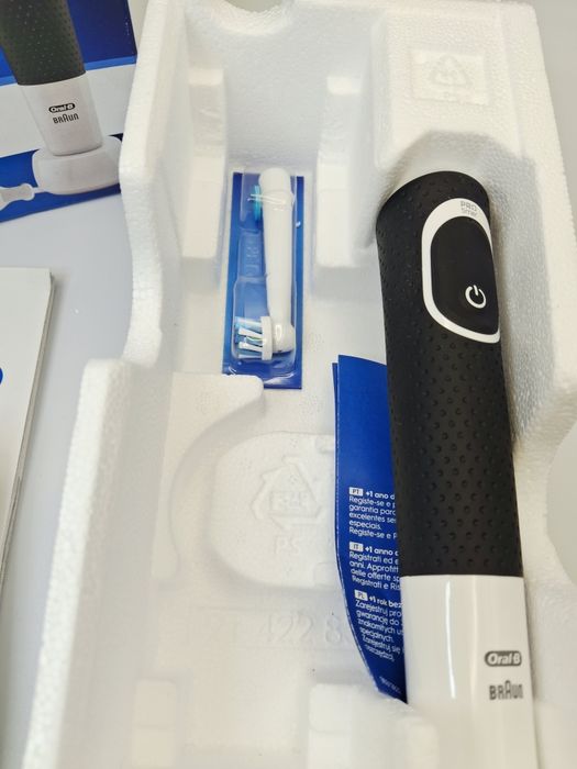 Oral-B Vitality 100 szczoteczka elektryczna