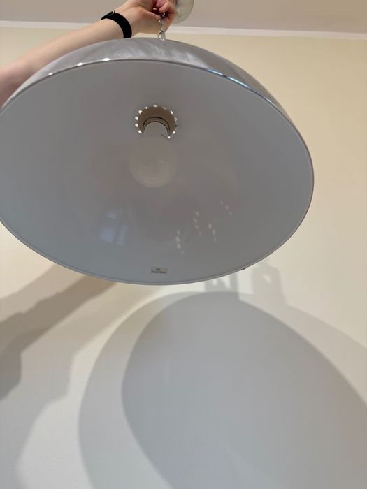 Lampa wisząca w stylu industrialnym