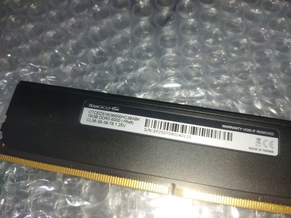 Memória RAM DDR5 16GB TeamGroup T-Create Expert 6000MHz CL30