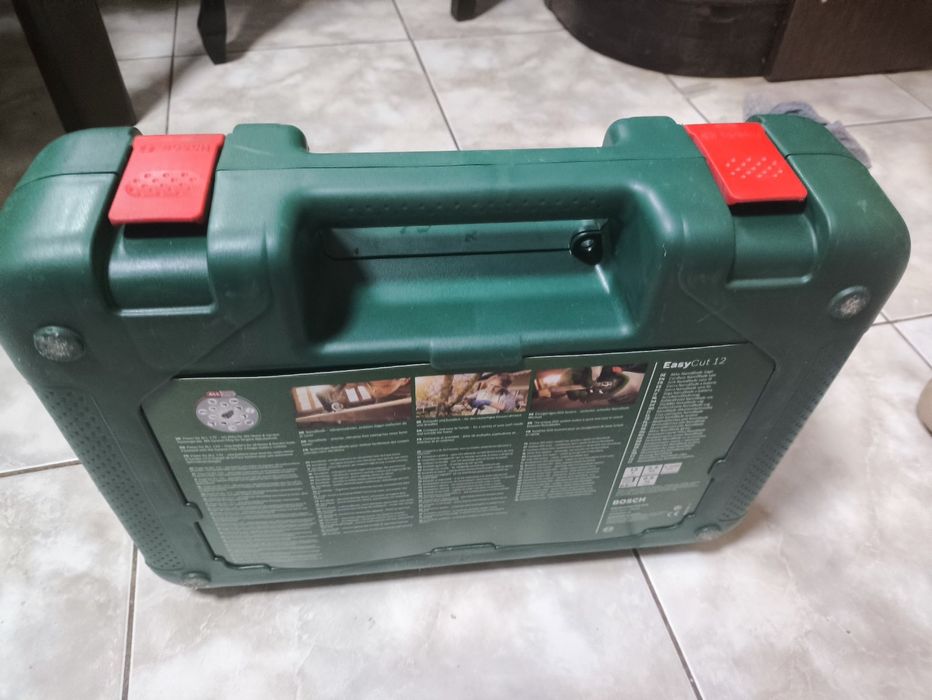 Акумуляторна міні-ланцюгова пила Bosch EasyCut 12 (06033C8020)