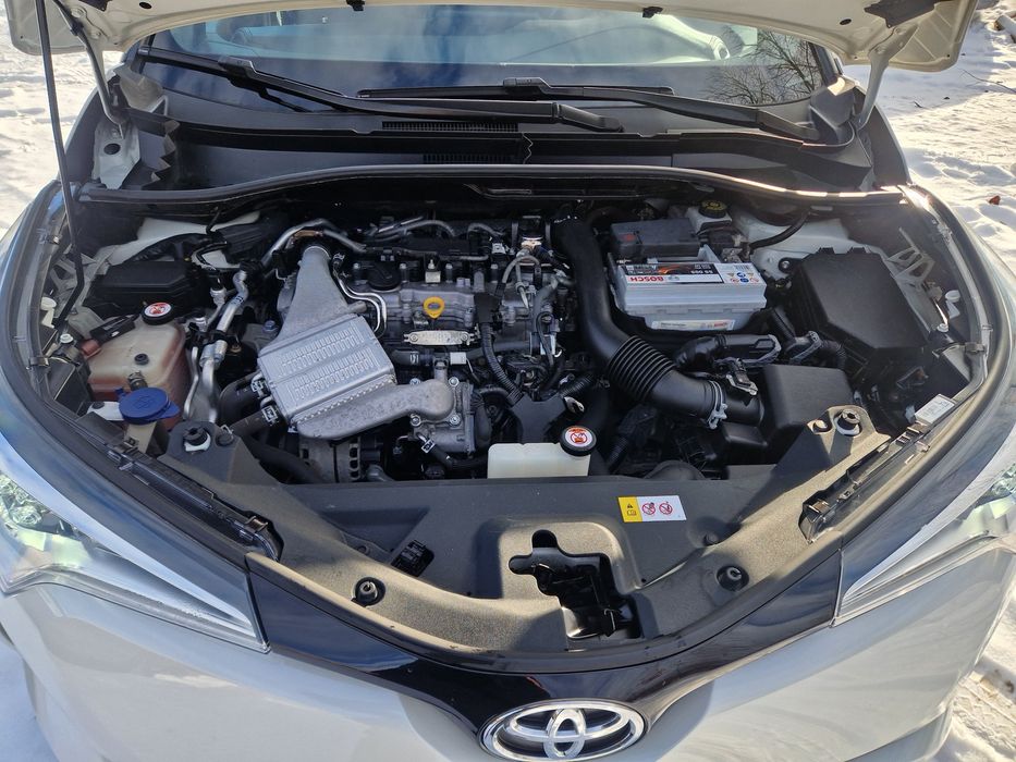 Toyota C-HR 1.2T офіційна, один власник, 75к пробігу