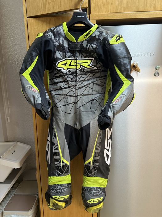 Kombinezon jednoczęściowy 4SR roz.48 skóra kangura