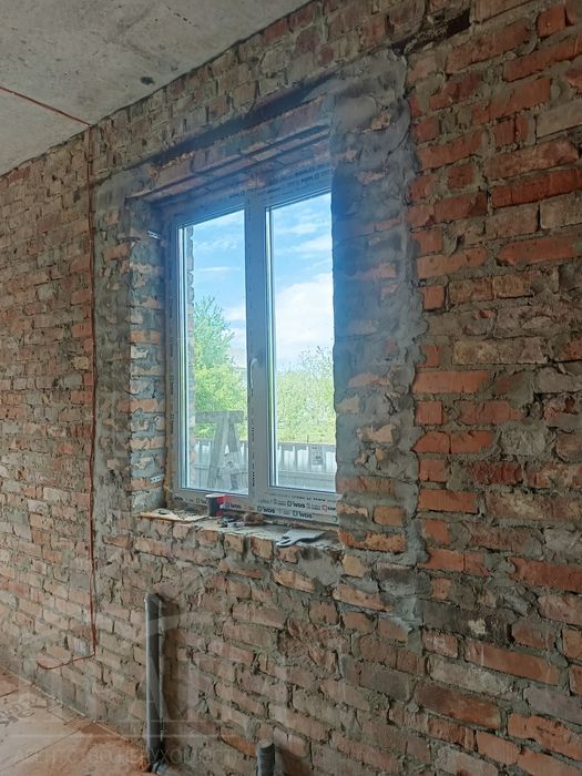 Приватний будинок на Роменській для втілення Ваших дизайнерських мрій