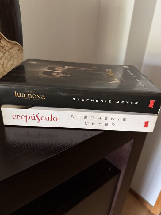 Livro Crepúsculo e Lua Nova