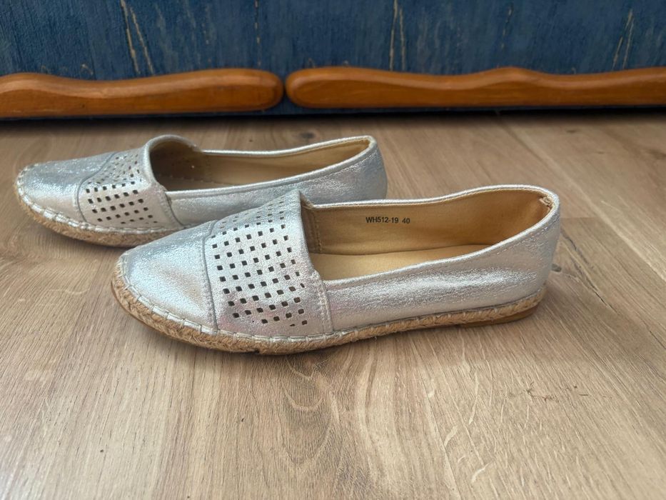 Espadryle  srebrne 40