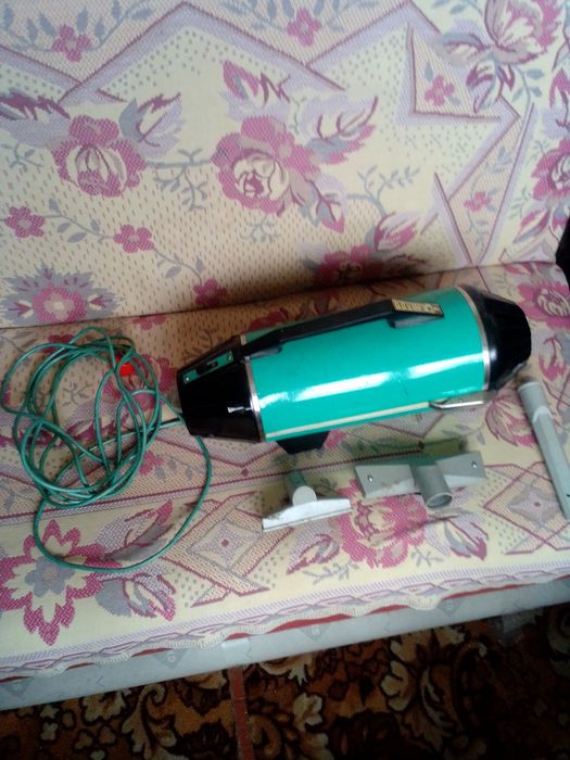 Продам Пылесос Ракета 7.