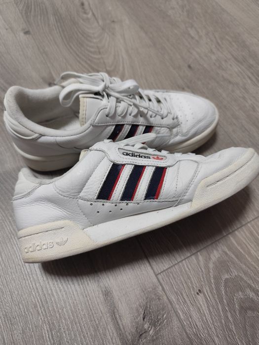 Продам кросівки Adidas Continental 80 Stripes.