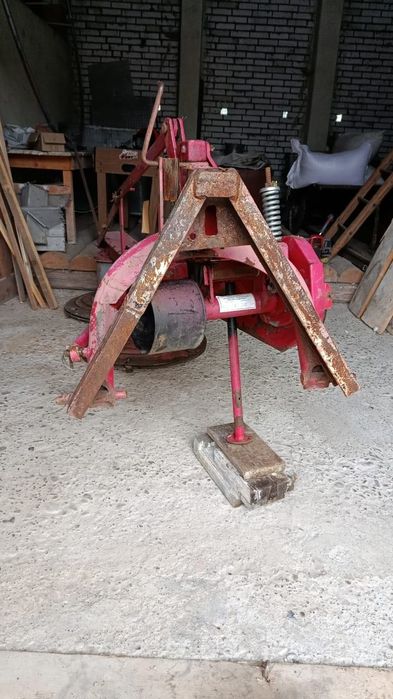 Продам плуг і косілку