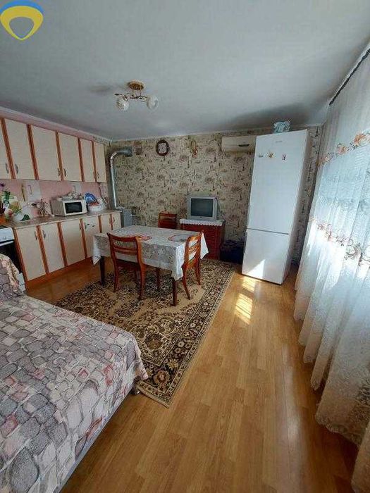 Продам великий будинок з ремонтом.