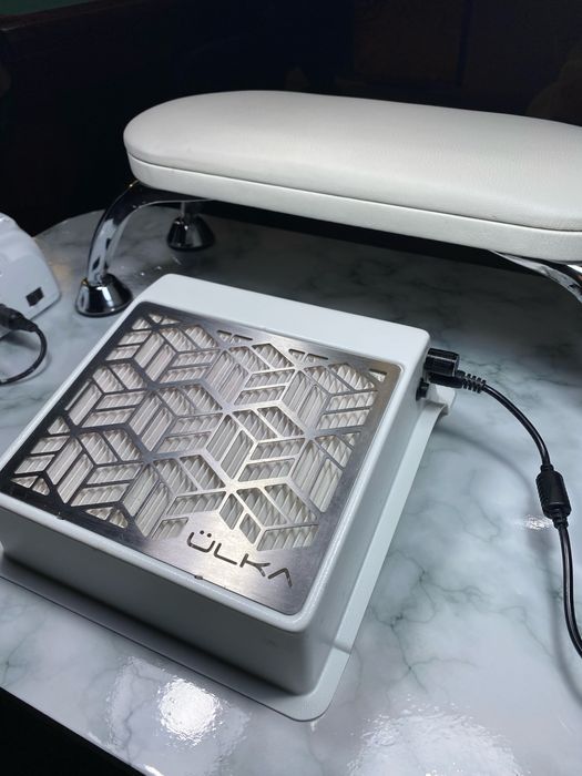 Витяжка для манікюру настільна