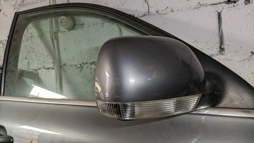 Дзеркало Туарег  Volkswagen Touareg 2004