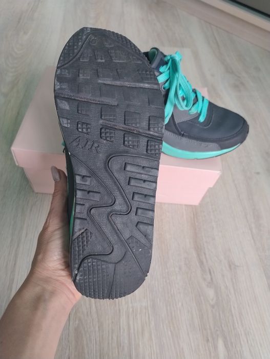 Жіночі кросівки Nike