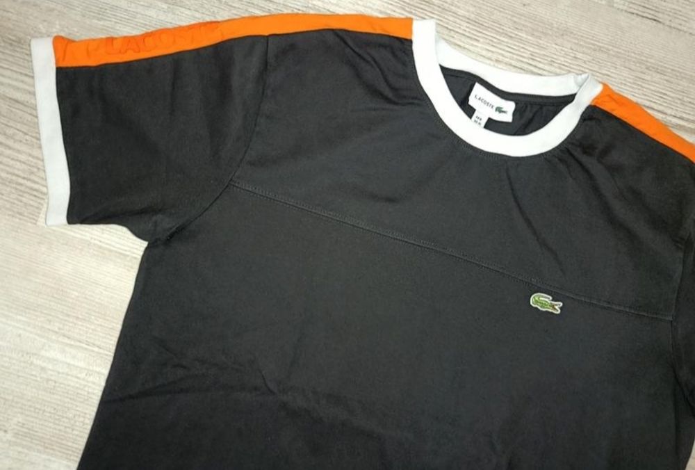 Футболка чоловіча класична Lacoste