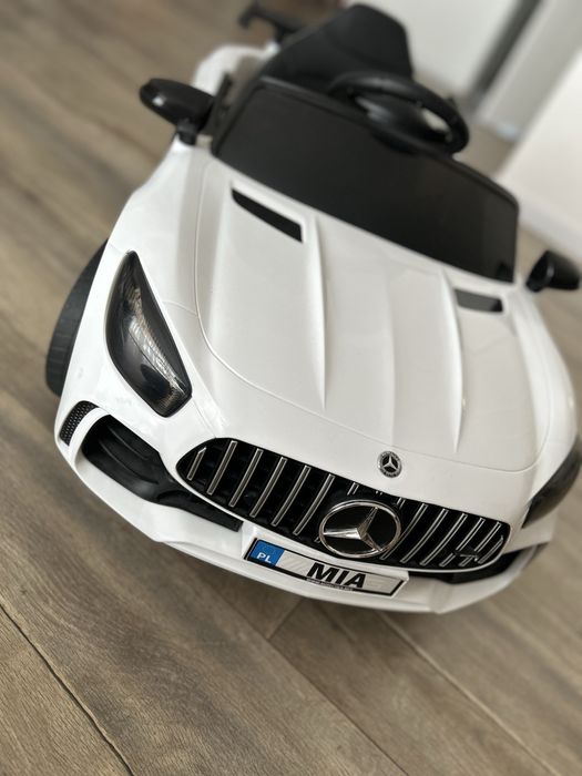 Auto na akumulator dla dziecka Mercedes AMG Bialy