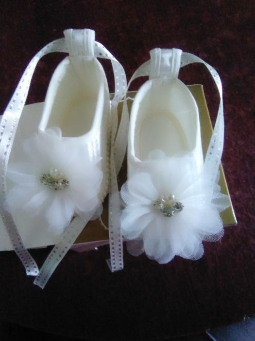 Buciki do chrztu rozmiar 10/11