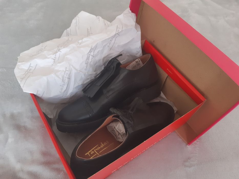 Sapatos novos nunca usados