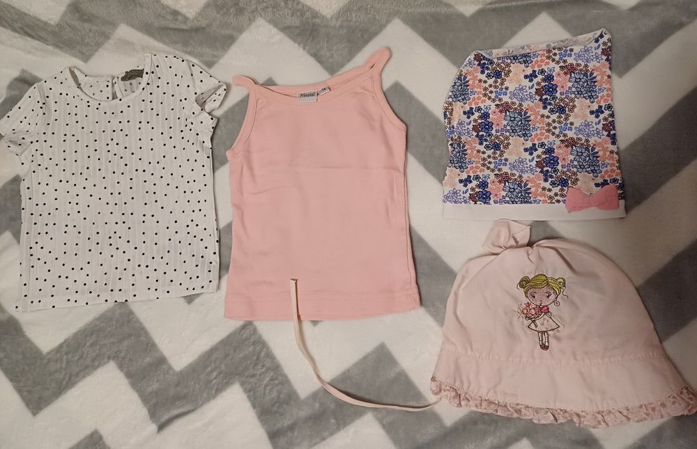 Ubranka letnie i czapeczki  r. 74 dziewczynka