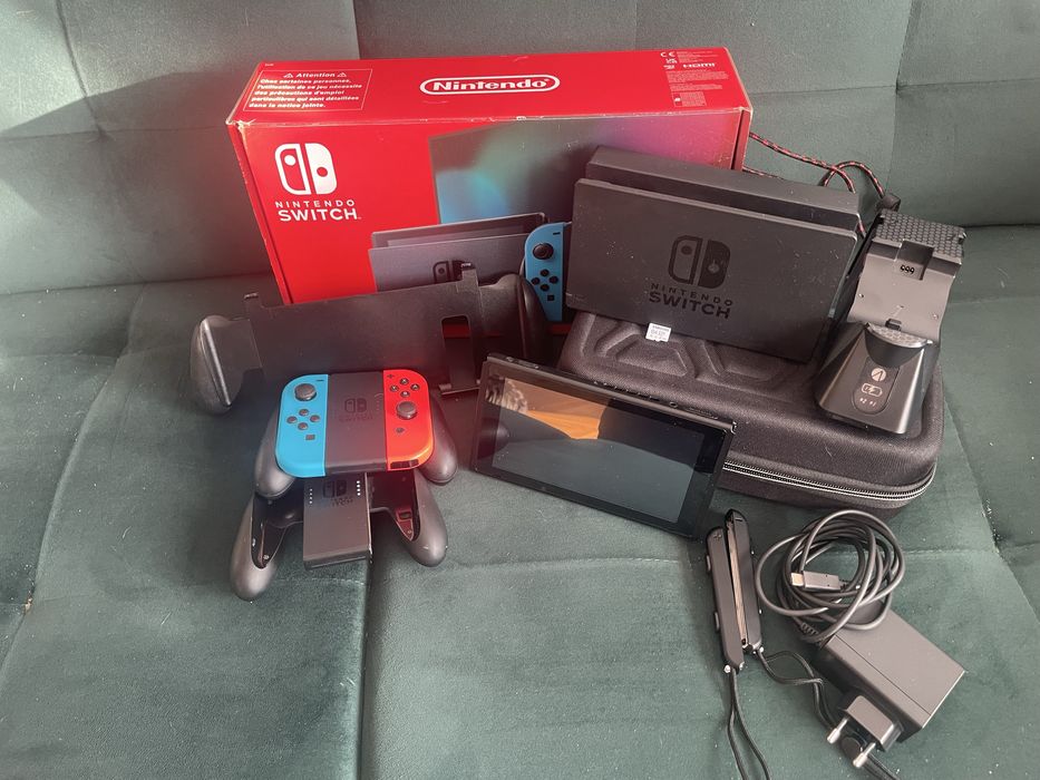 Nintendo Switch v2 komplet + etui + ładowarka