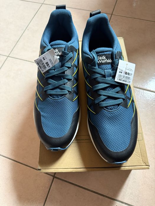 Lekkie Buty sportowe Jack  Wolfskim rozm . 44