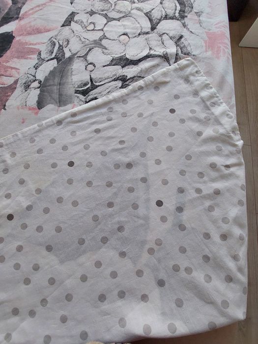 Baixa de preço- 1Capas de edredão casal + Colcha cinza