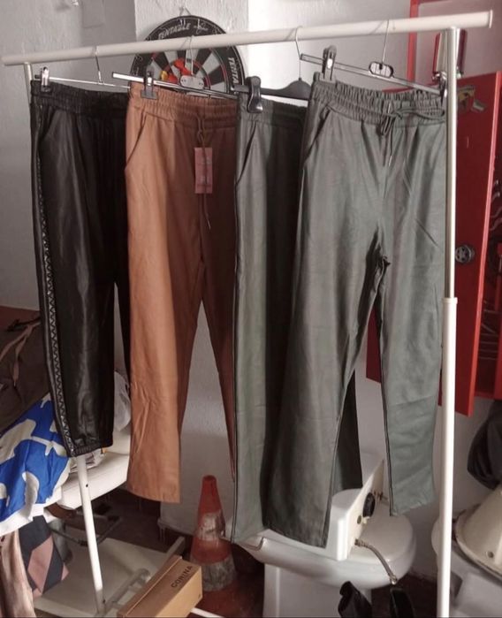 Lote 40 Pecas de Roupa e 15 Lingerie