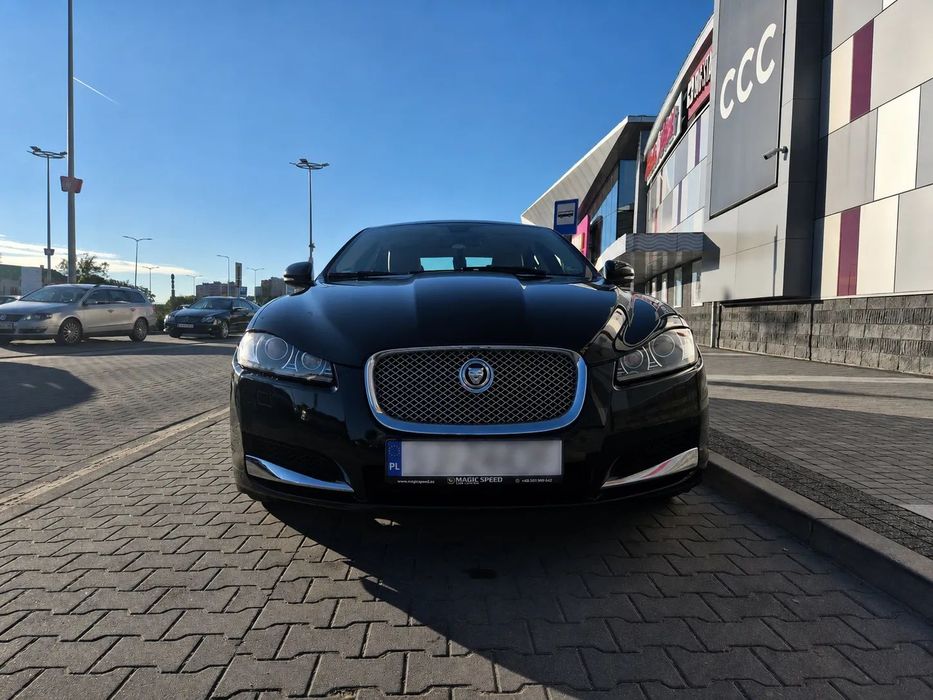 Jaguar XF JAGUAR XF 12.2011 czarny metalik, kremowa skóra