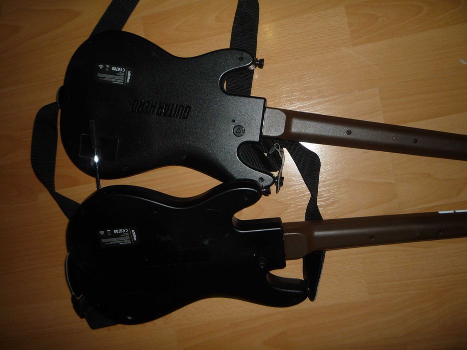 Guitar Hero Bezprzewodowe kontrolery gitary szt 2