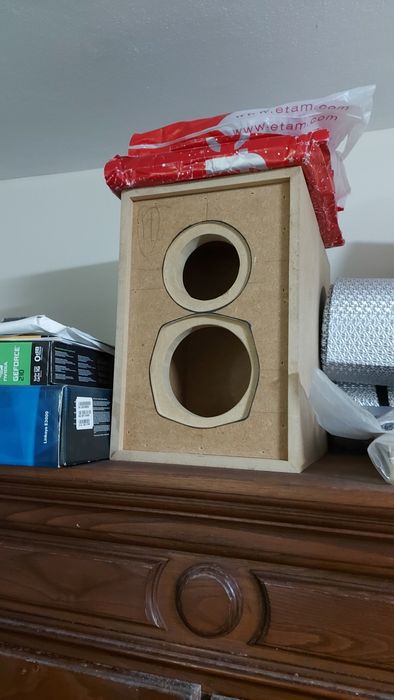 Caixa colunas inerte MDF 3CM para cones de Rogers Ls3/5A