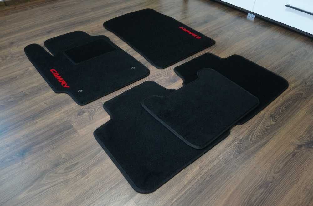 Автоковрики для Toyota Camry. Автокилимки в салон для Тойота Камри