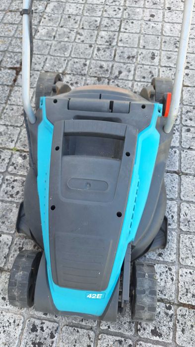 Corta-Relvas Elétrico Gardena PowerMax 42 E – 1700W